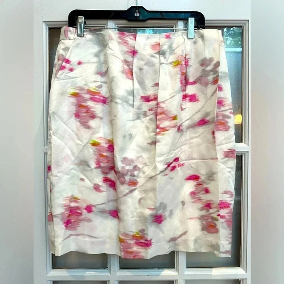 Banana Republic Watercolor Linen Blend Wrap Pencil Skirt Pockets Size 12 Large - Picture 10 of 10